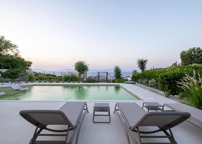 Vista By Del Sol Villa