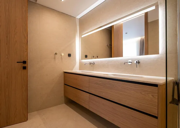 Vista By Del Sol Villa