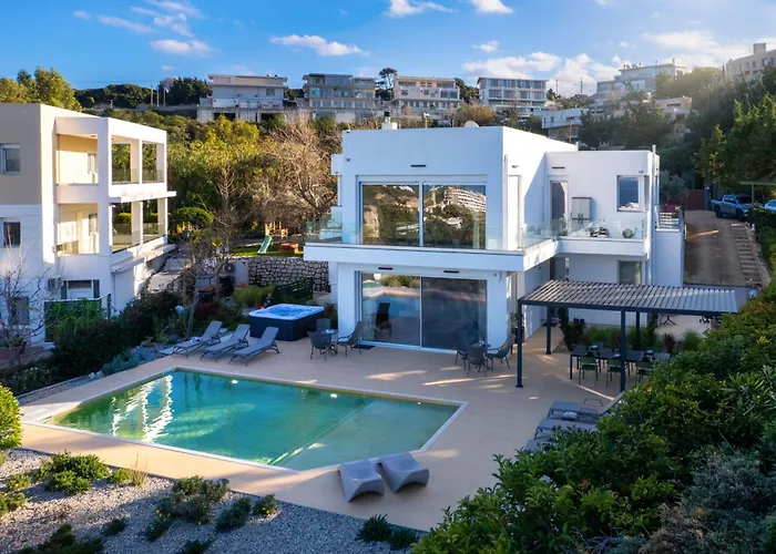 Vista By Del Sol Villa