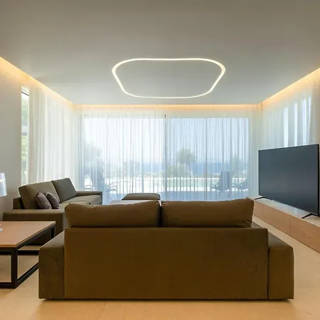Vista By Del Sol Vila Rhodes City